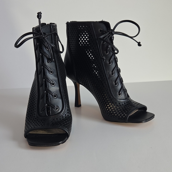 Vince Camuto Black Whimsigoth Victorian Heeled Lace Up Bootie - Picture 2 of 10